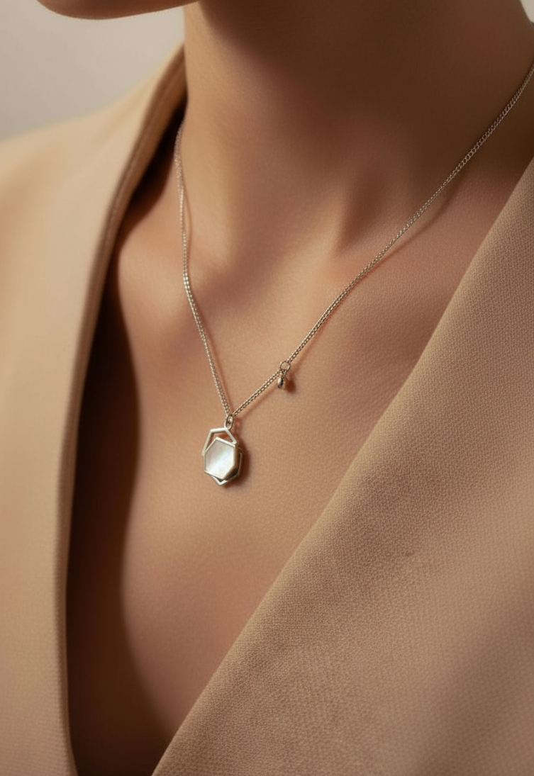 Minimal Elegant Jewellery for Women